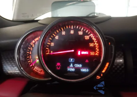 2018 Mini Convertible John Cooper Works из США, поврежденный, VIN WMWWH9C56J3A78457